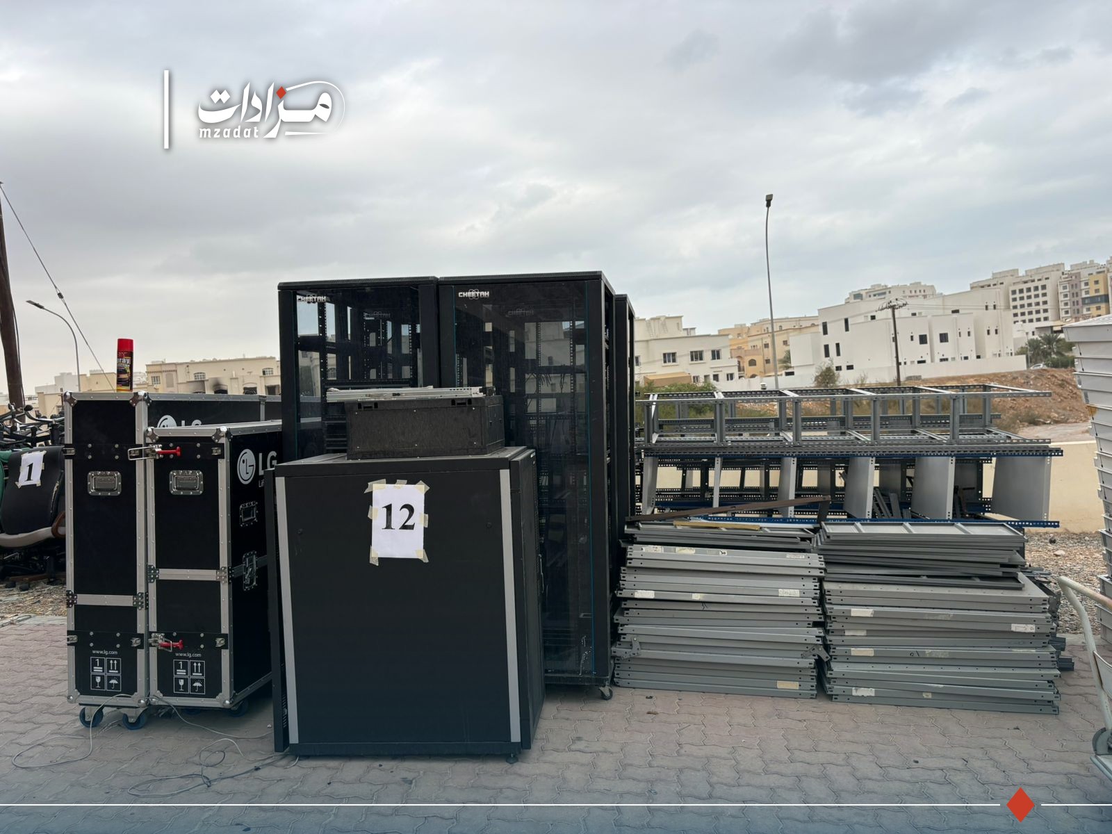 12-Metal shelves + network cabinets + metal storage boxes